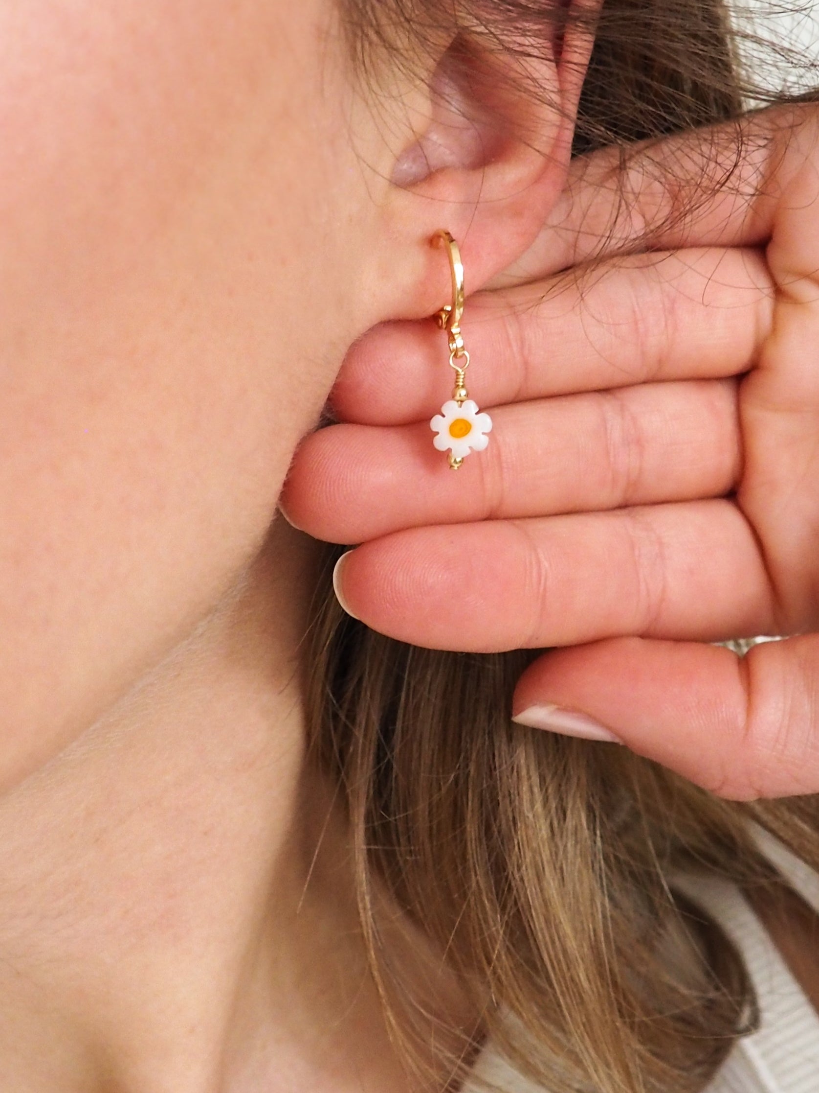 Fiorella Mini Hoops
