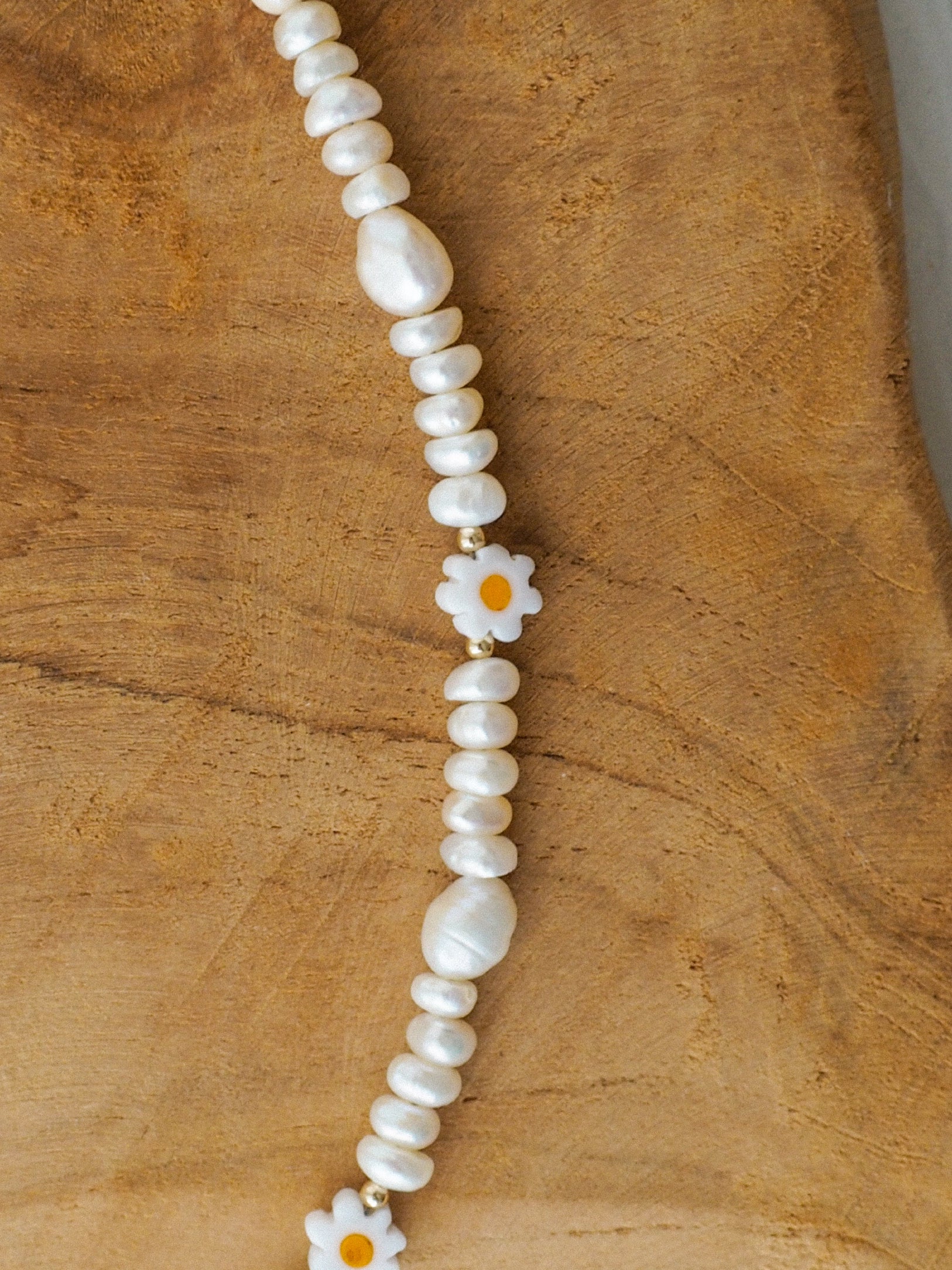 Fiori Pearl Choker