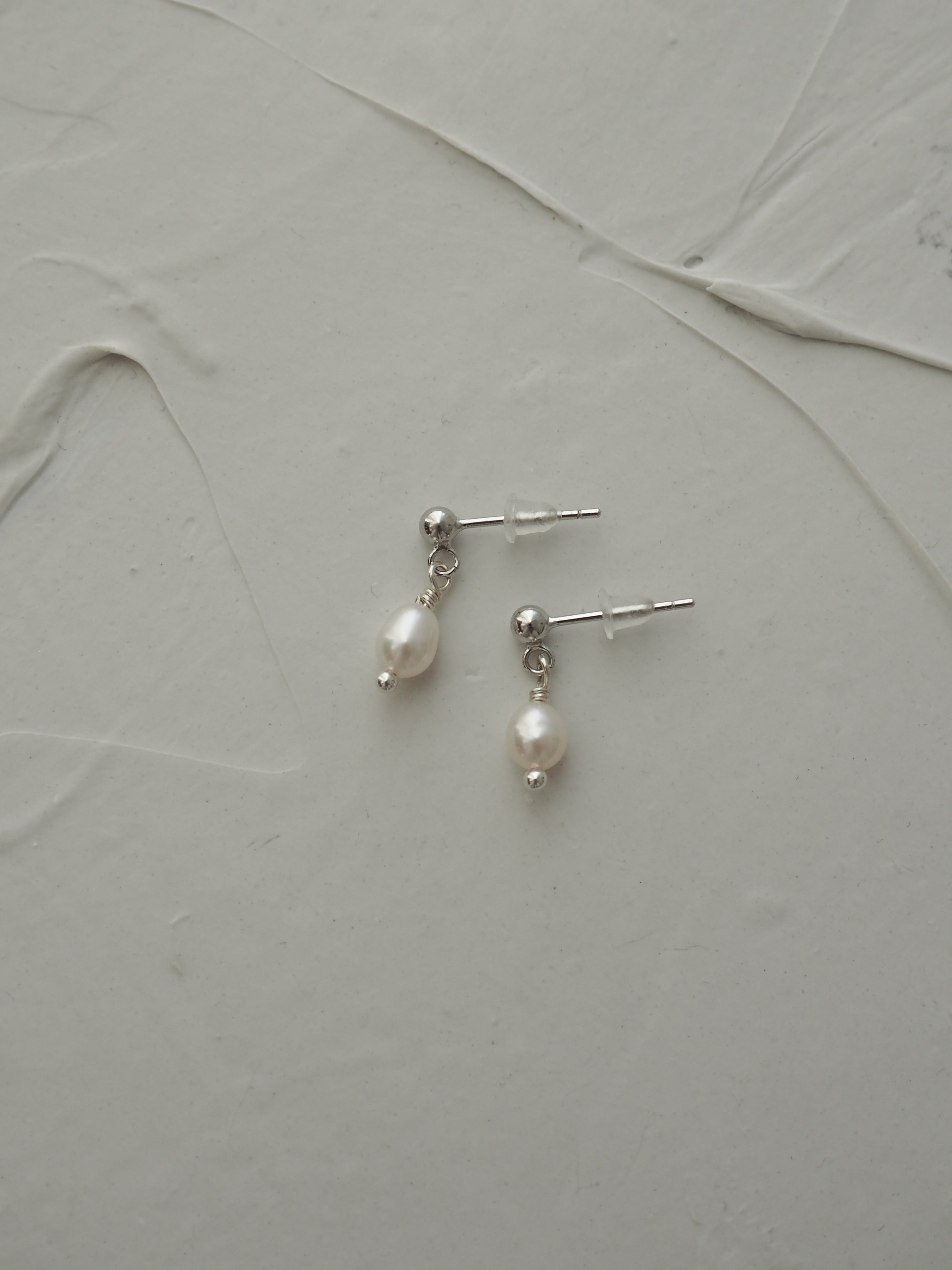 CAPRI Ear Studs