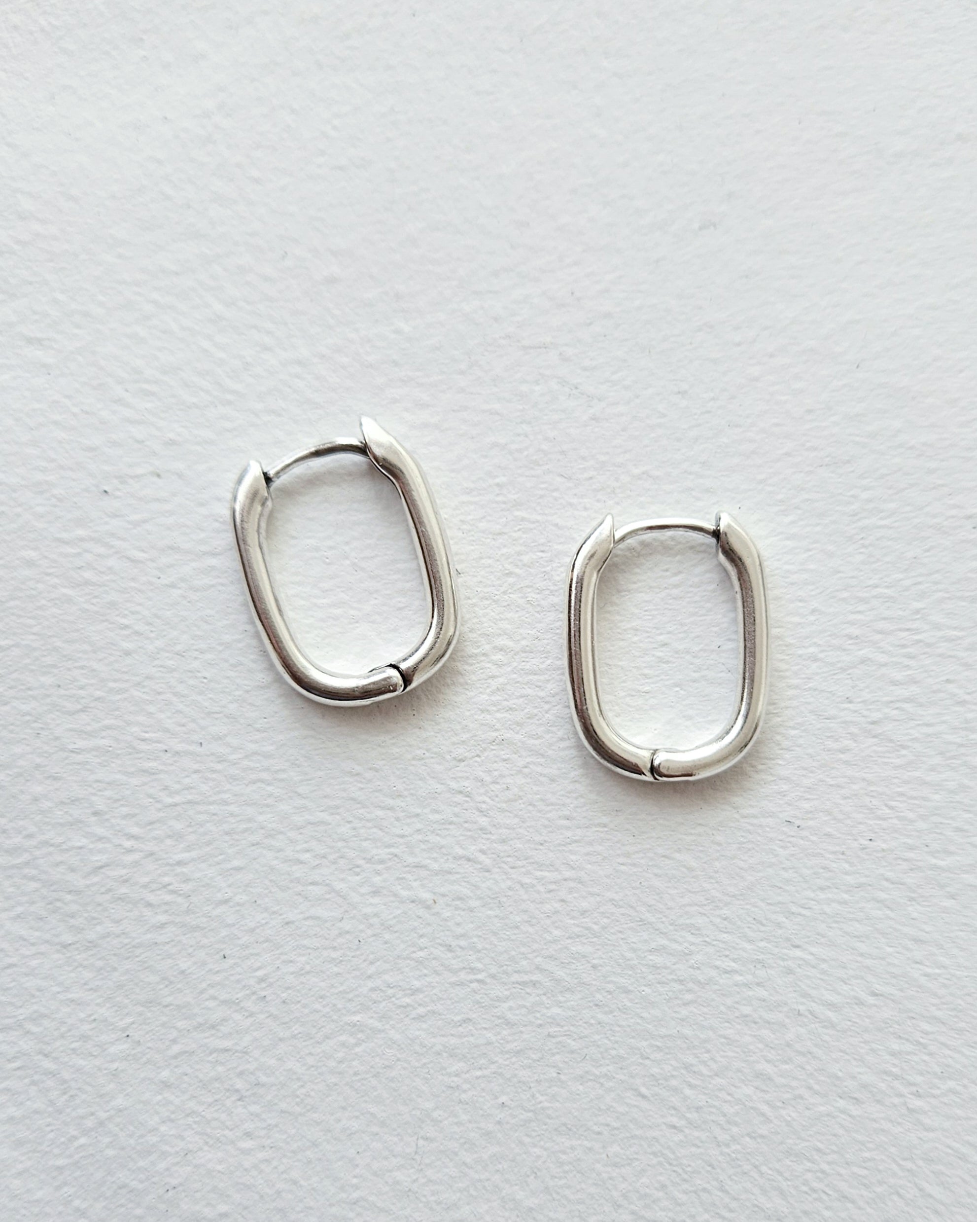 CALA Oval Hoops Large