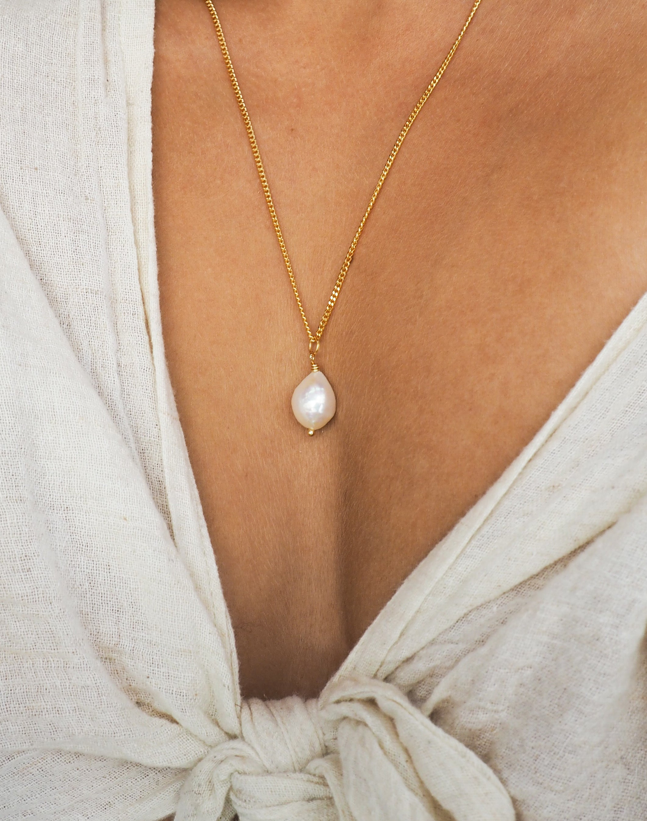 DROP Necklace