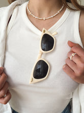 Load image into Gallery viewer, Fiori Pearl Choker
