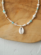 Load image into Gallery viewer, Necklace &quot;BEACH DAY&quot;
