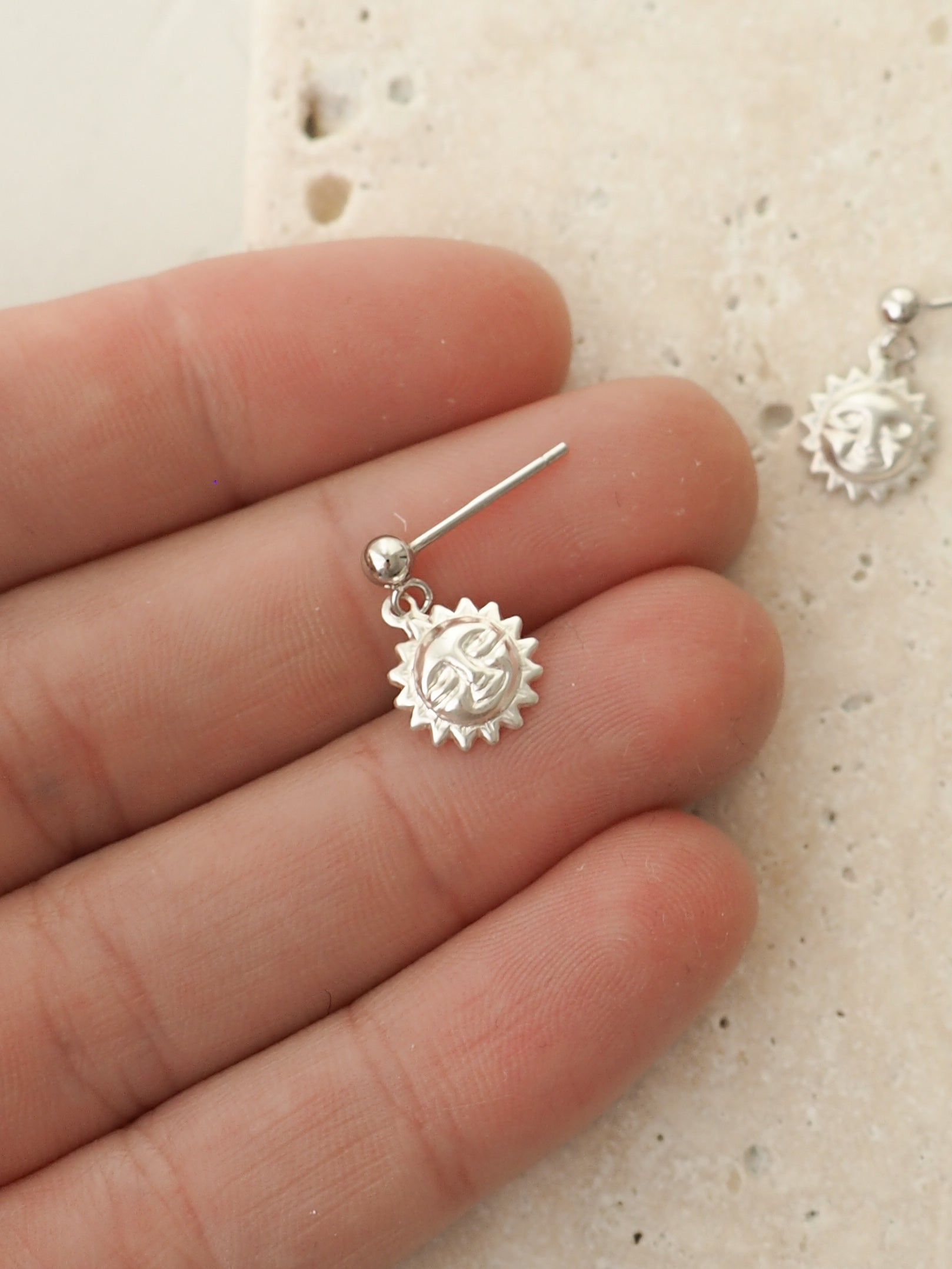 ILIOS Ear Studs