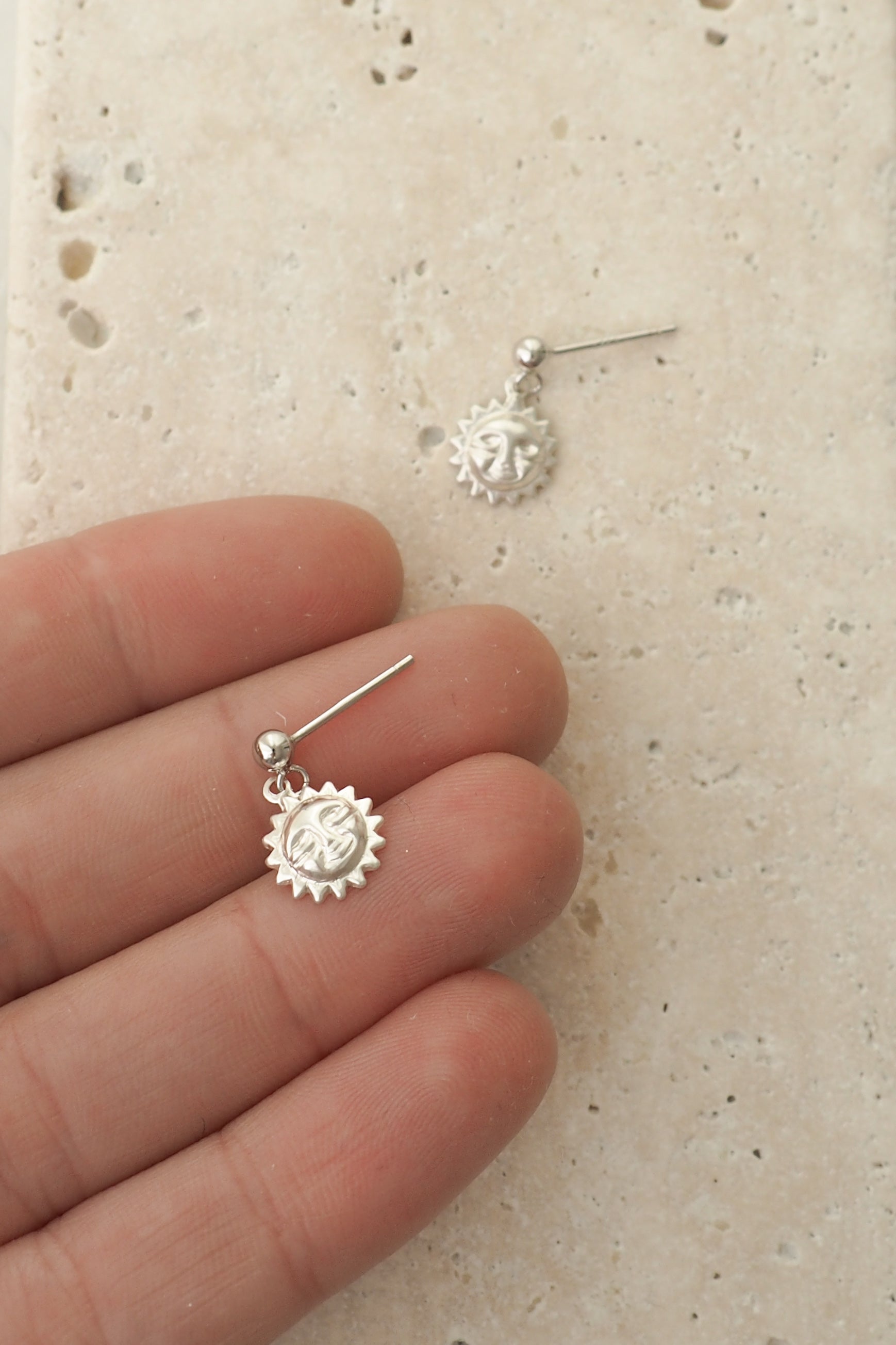 ILIOS Ear Studs