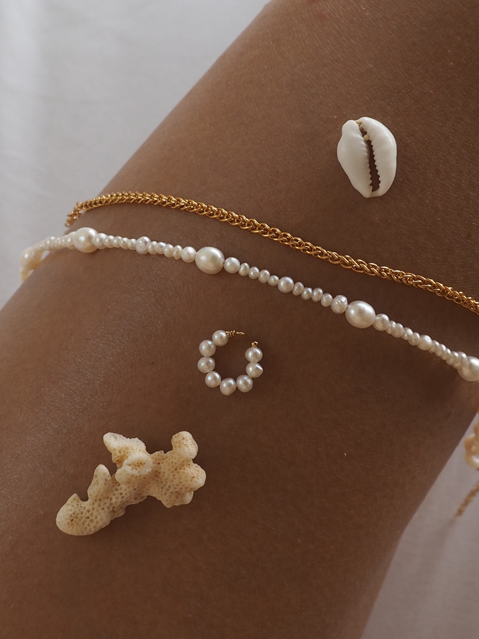 ENDLESS SUMMER Ear Cuff
