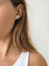 Load image into Gallery viewer, ALAIA Ear Studs
