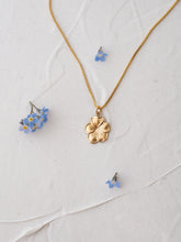Load image into Gallery viewer, Fleur Necklace
