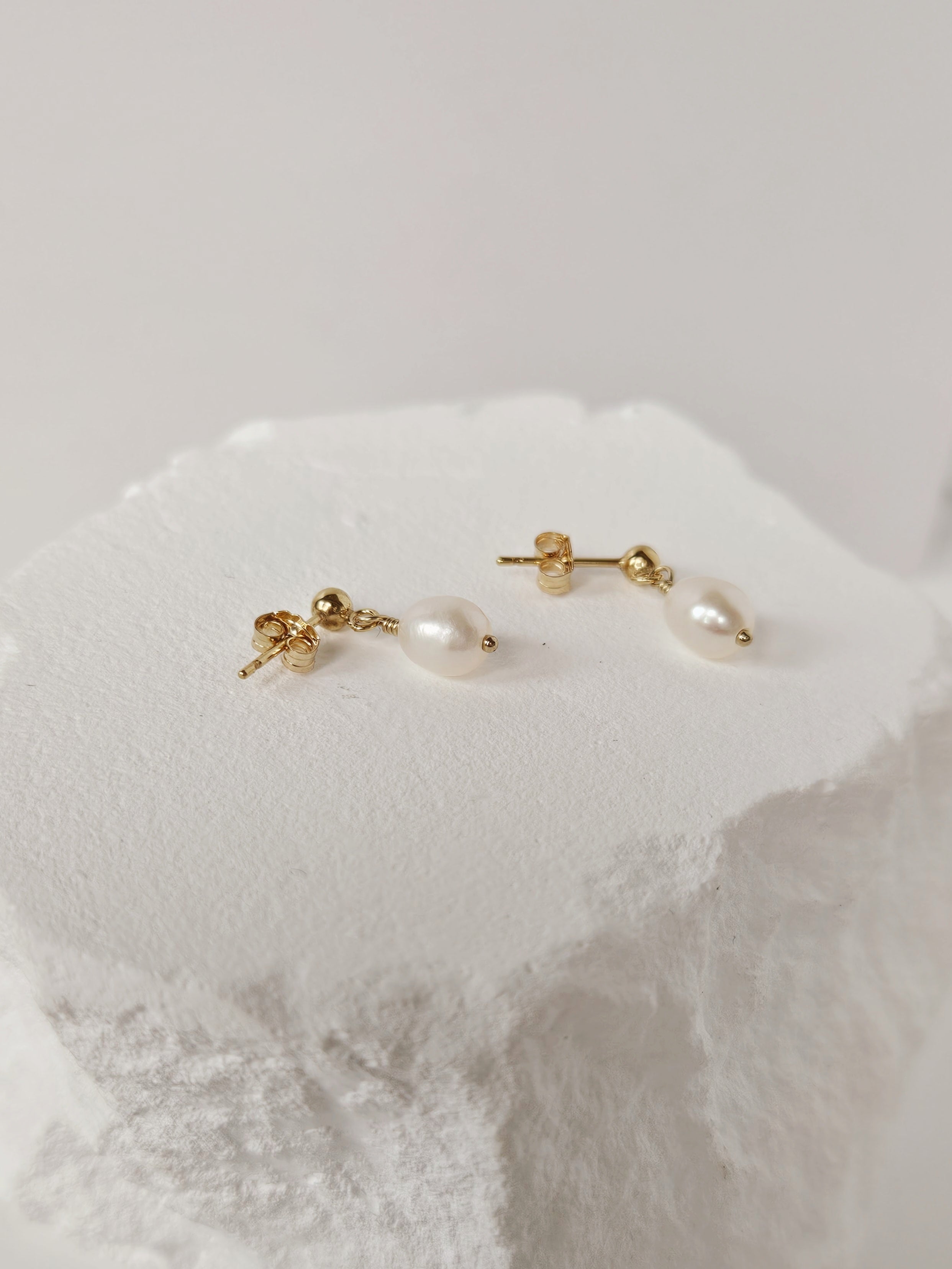 CAPRI Ear Studs