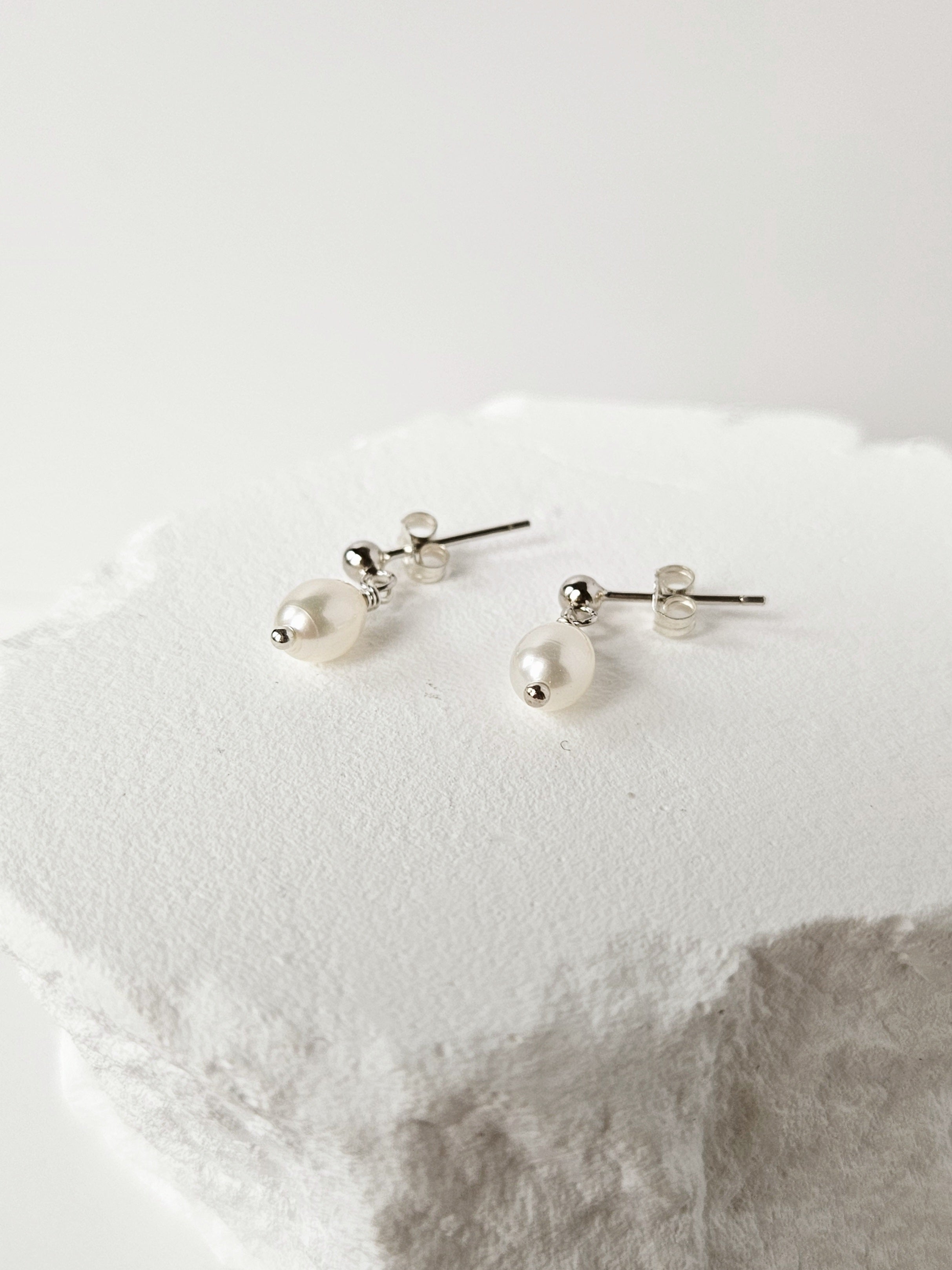 CAPRI Ear Studs