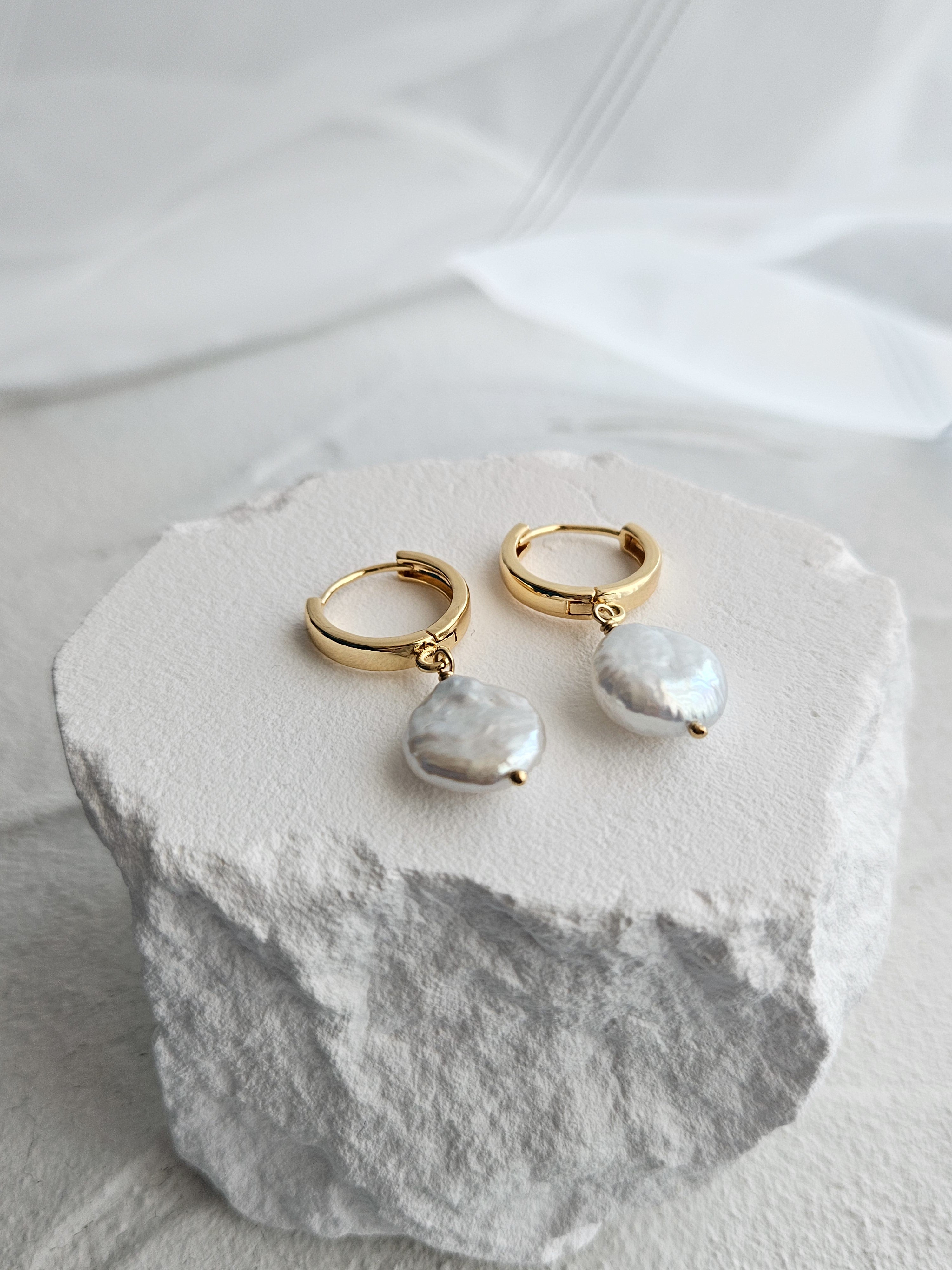 FENERA Hoop Earrings