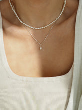 Load image into Gallery viewer, Silver Necklace &quot;TANLINES&quot;
